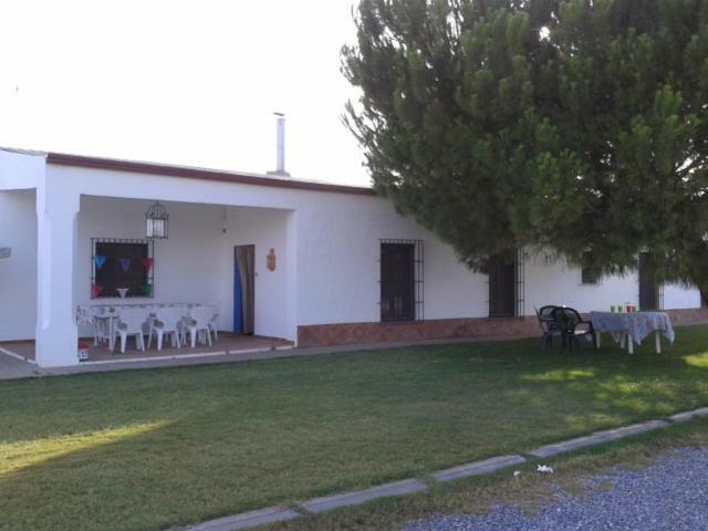 Casa Rural La Noria Los Palacios Y Villafranca Exterior foto